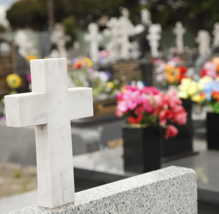 Tumulazione e smaltimento rifiuti cimiteriali Oristano